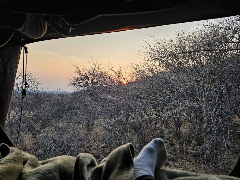 Dormir en tienda del 4x4 en Namibia